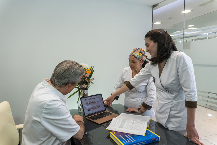 ¿Qué es un periodoncista y por qué es importante elegir el adecuado?